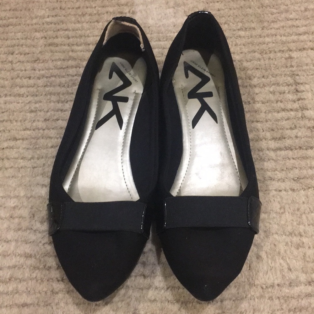 Anne Klein sport flex flats